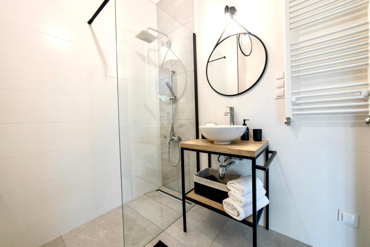 Apartament Ogrodowy Zakatek Uniejow Buitenkant foto