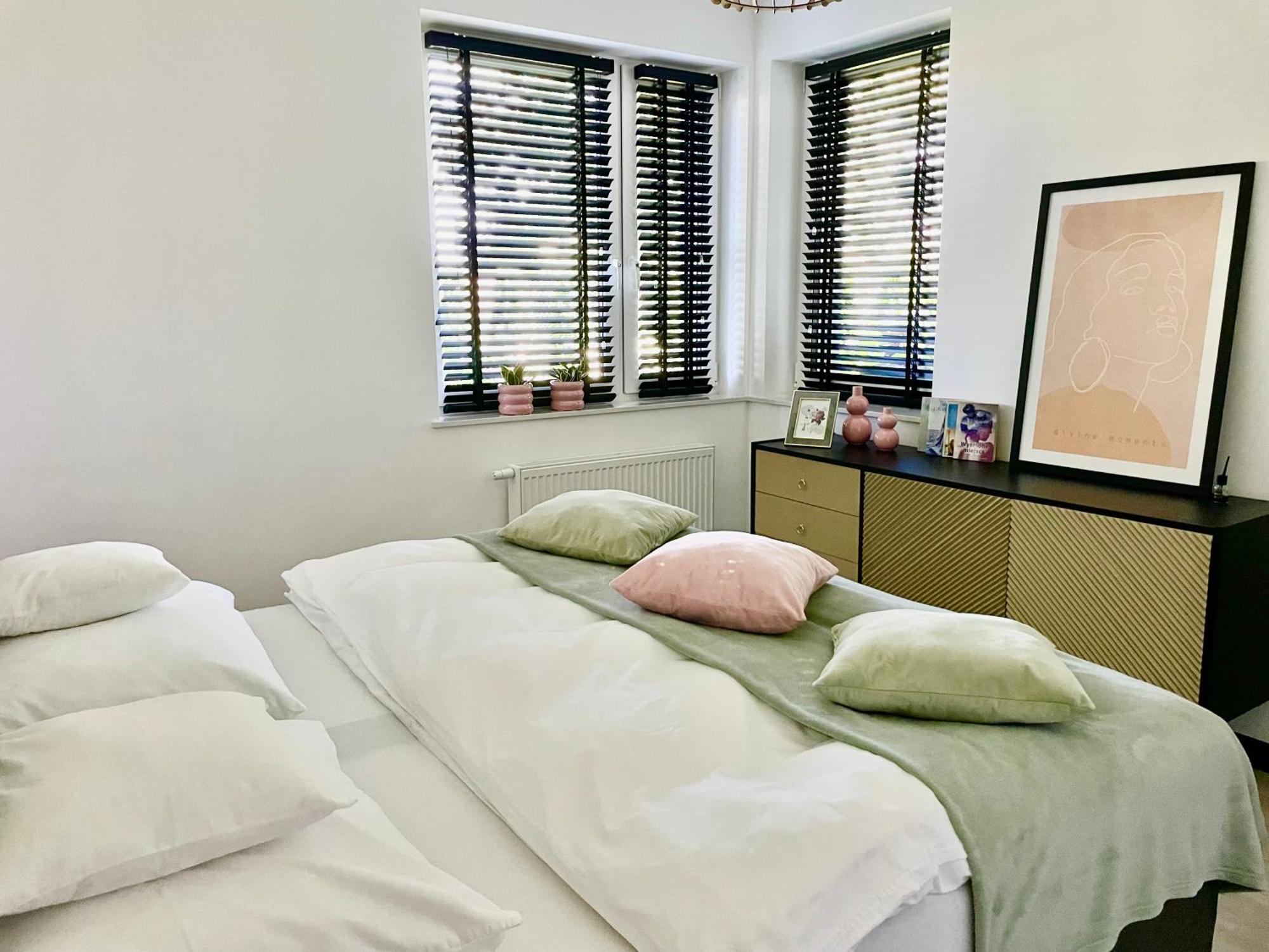 Apartament Ogrodowy Zakatek Uniejow Buitenkant foto